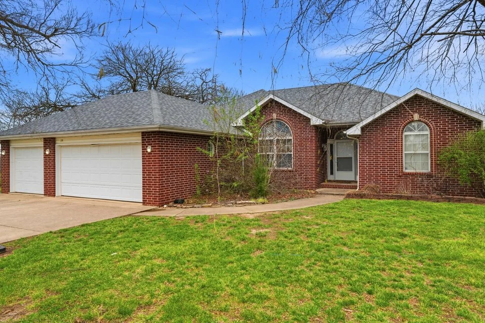 Leak detection specialist inspecting pipes in Willard Missouri home